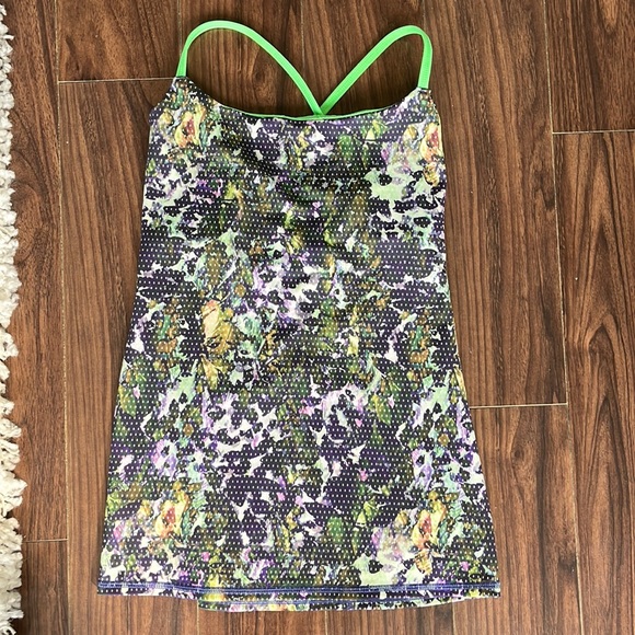 NWOT lululemon tank - Picture 1 of 3
